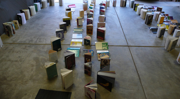 Book Disinfection, back view

books, de-molding spray

variable

NFS