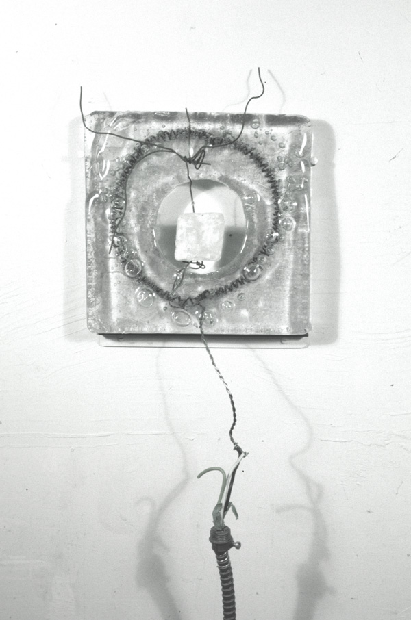 At the Core, Study

At the Core (study)

glass, nichrome wire, salt, steel

H. 60″ W. 8″ D. 2.5″